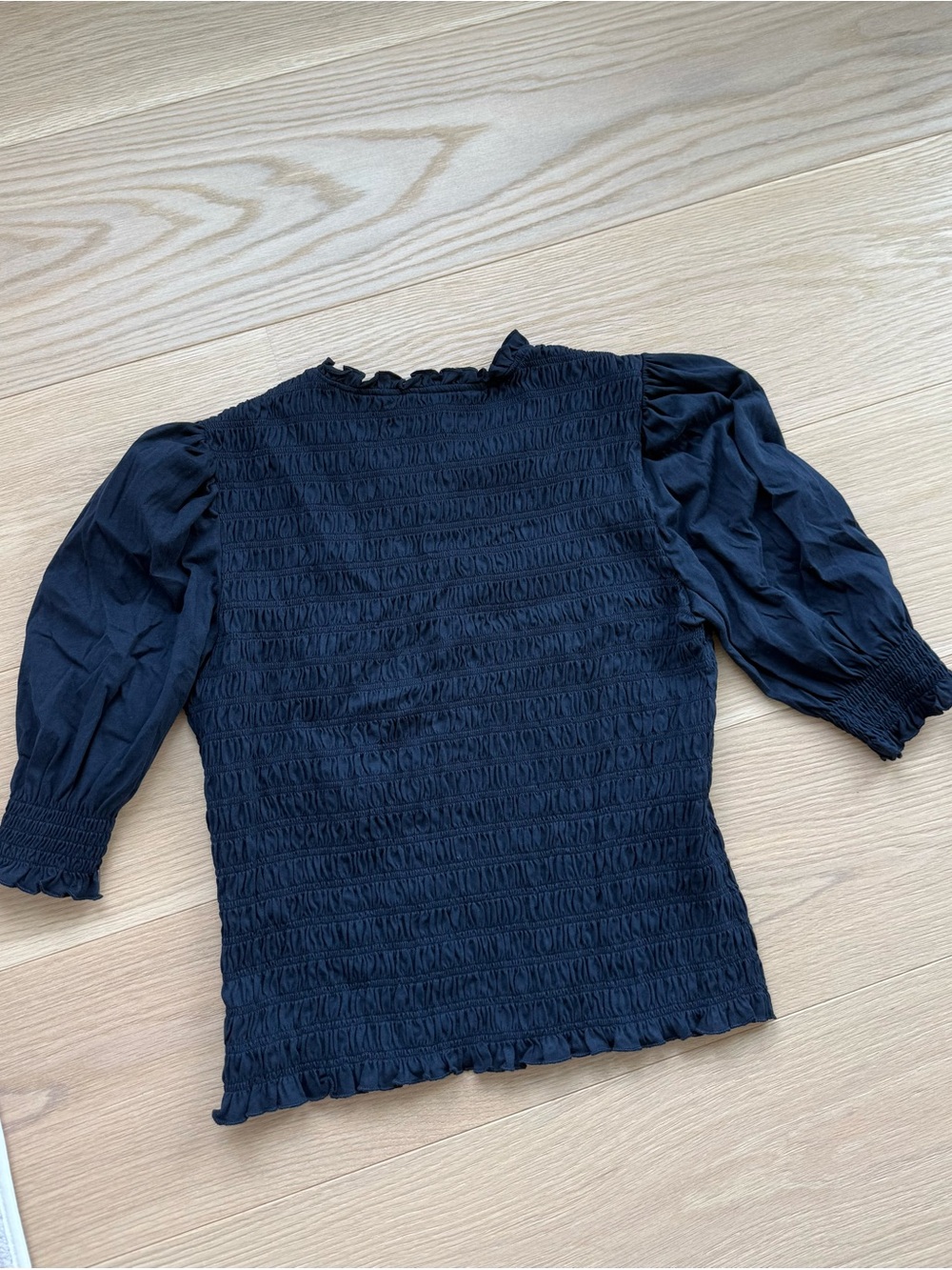 Veronica Beard - Smocked Puff-Sleeve Top in Navy - Picture 4 of 8